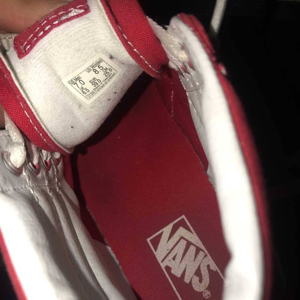 Vans - Picture 2 of 4